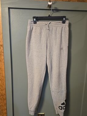 adidas Men's Light Gray Logo Jogger Sweatpants